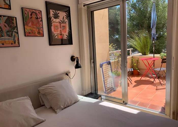 Chambre D Hote Avec Clim Terrasse Et Petit Dejeuner Hauteurs De Nice