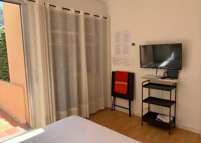 Chambre D Hote Avec Clim Terrasse Et Petit Dejeuner Hauteurs De Nice